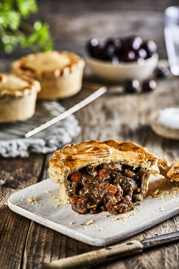 Duck & Black Cherry Pies (6 x 240g) - FROZEN