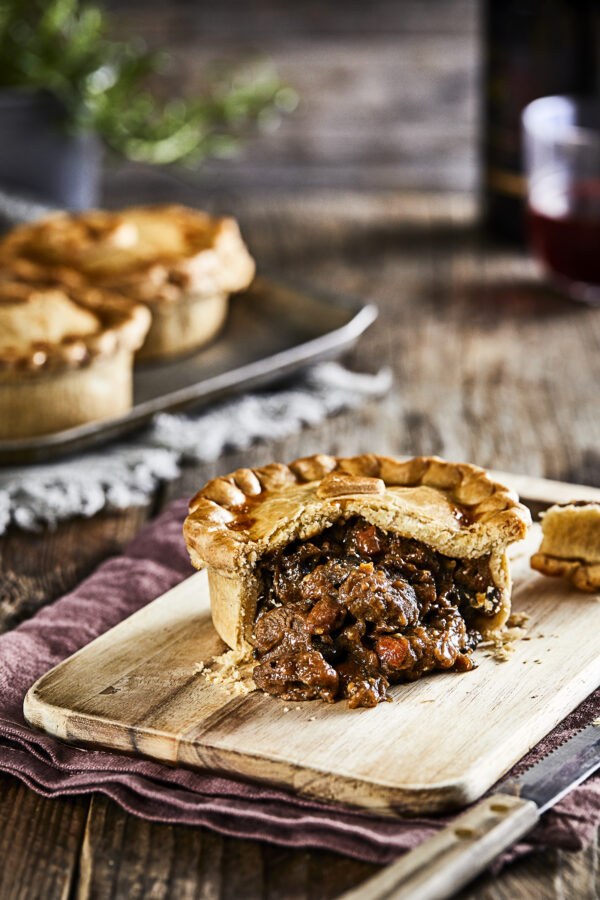British Venison, Madeira & Juniper Pies (6 x 240g) FROZEN